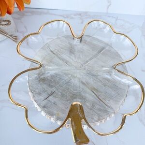 ☘️ Vintage Mid-Century MCM Gold Edged Shamrock Tray